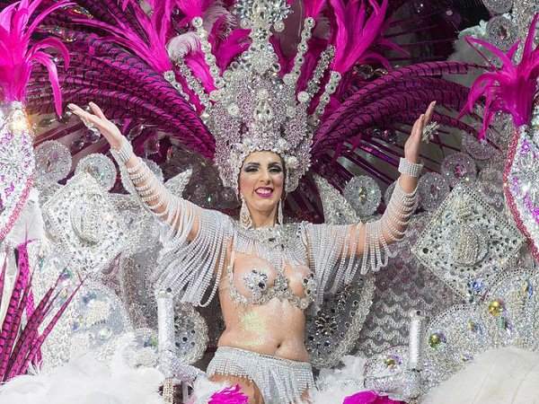 Cartagena Carnival from your apartment at La Manga Club