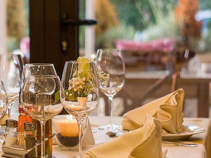 five great restaurants close to your la manga club property