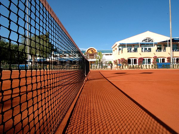 The best tennis courts in Murcia la Manga Club