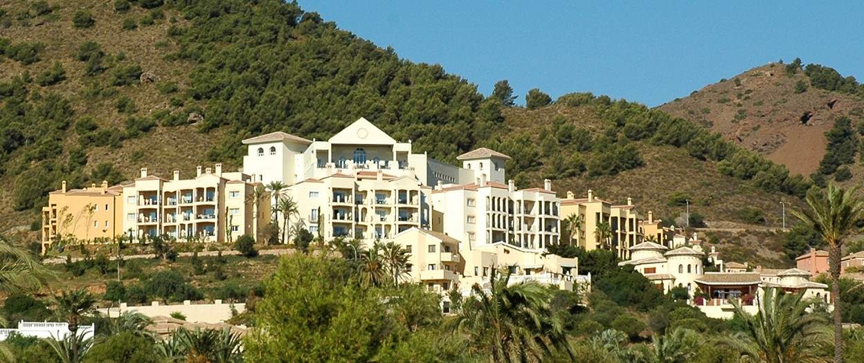 Apartments to buy in club la manga